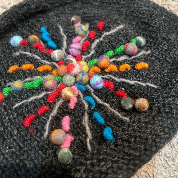 NWT 100% Wool Handmade hat and mittens - Picture 3 of 5